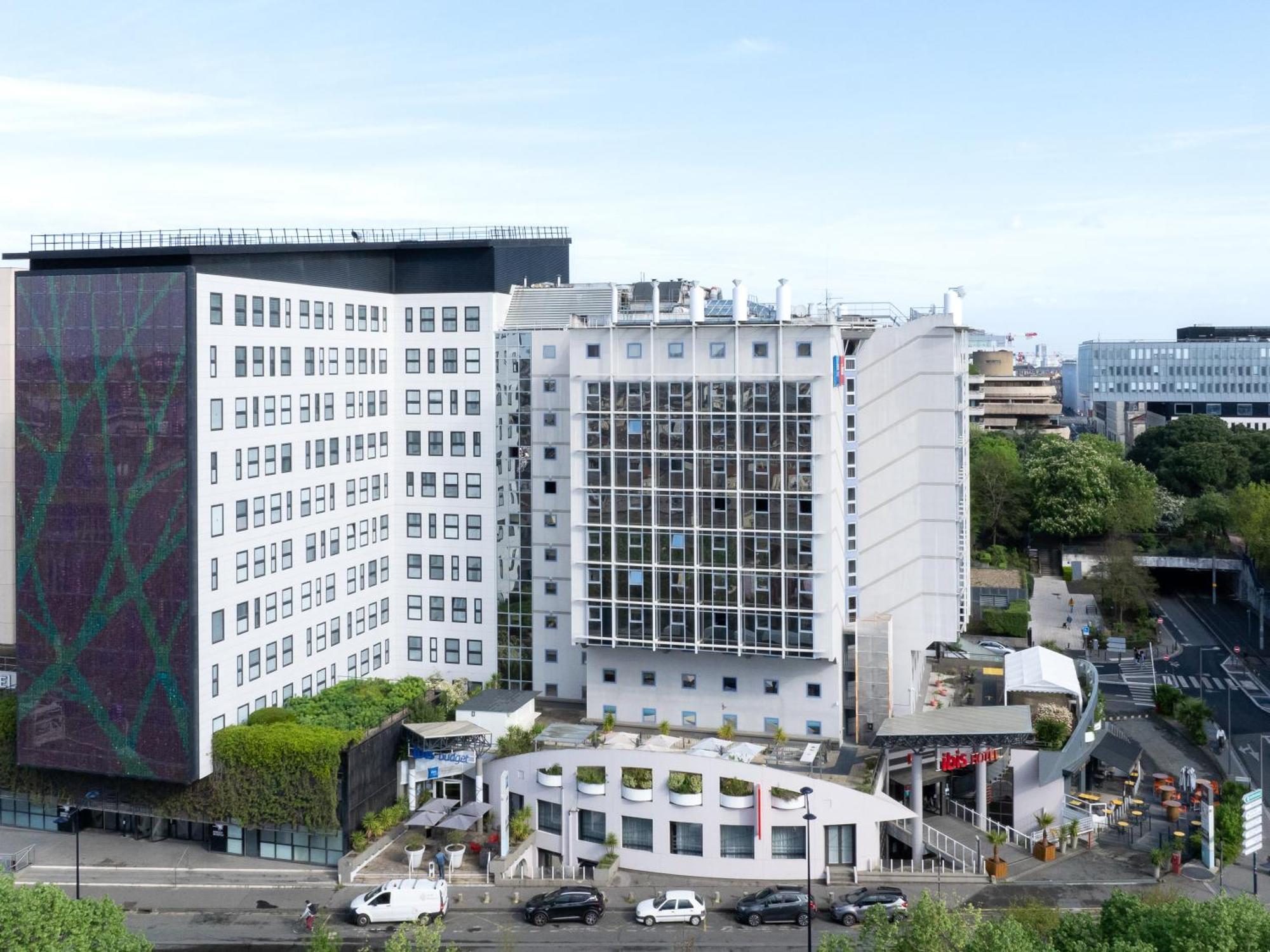 ไอบิส บอร์โดซ์ ซองทร์ เมอเรียเดค Hotel ภายนอก รูปภาพ