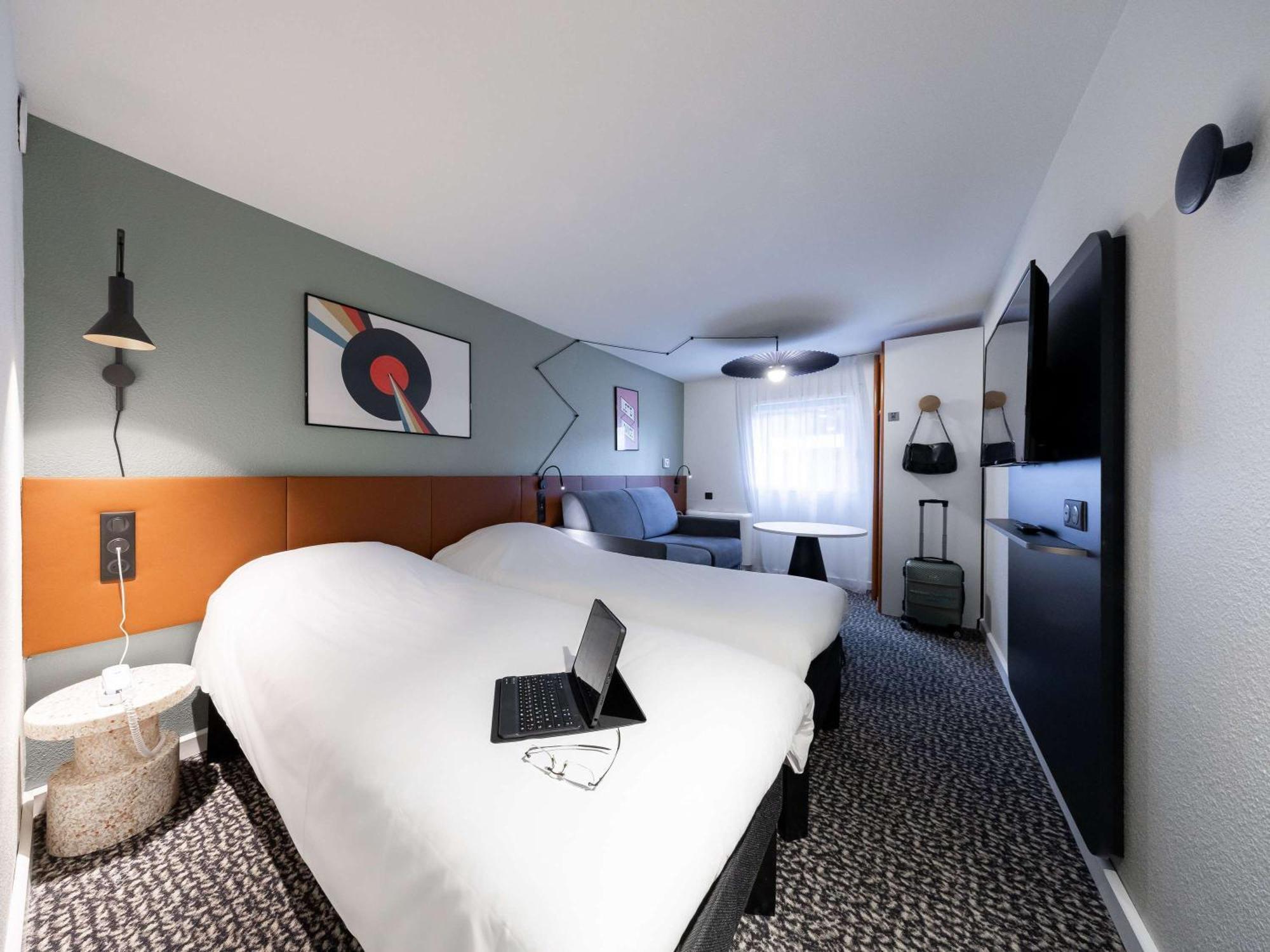 ไอบิส บอร์โดซ์ ซองทร์ เมอเรียเดค Hotel ภายนอก รูปภาพ